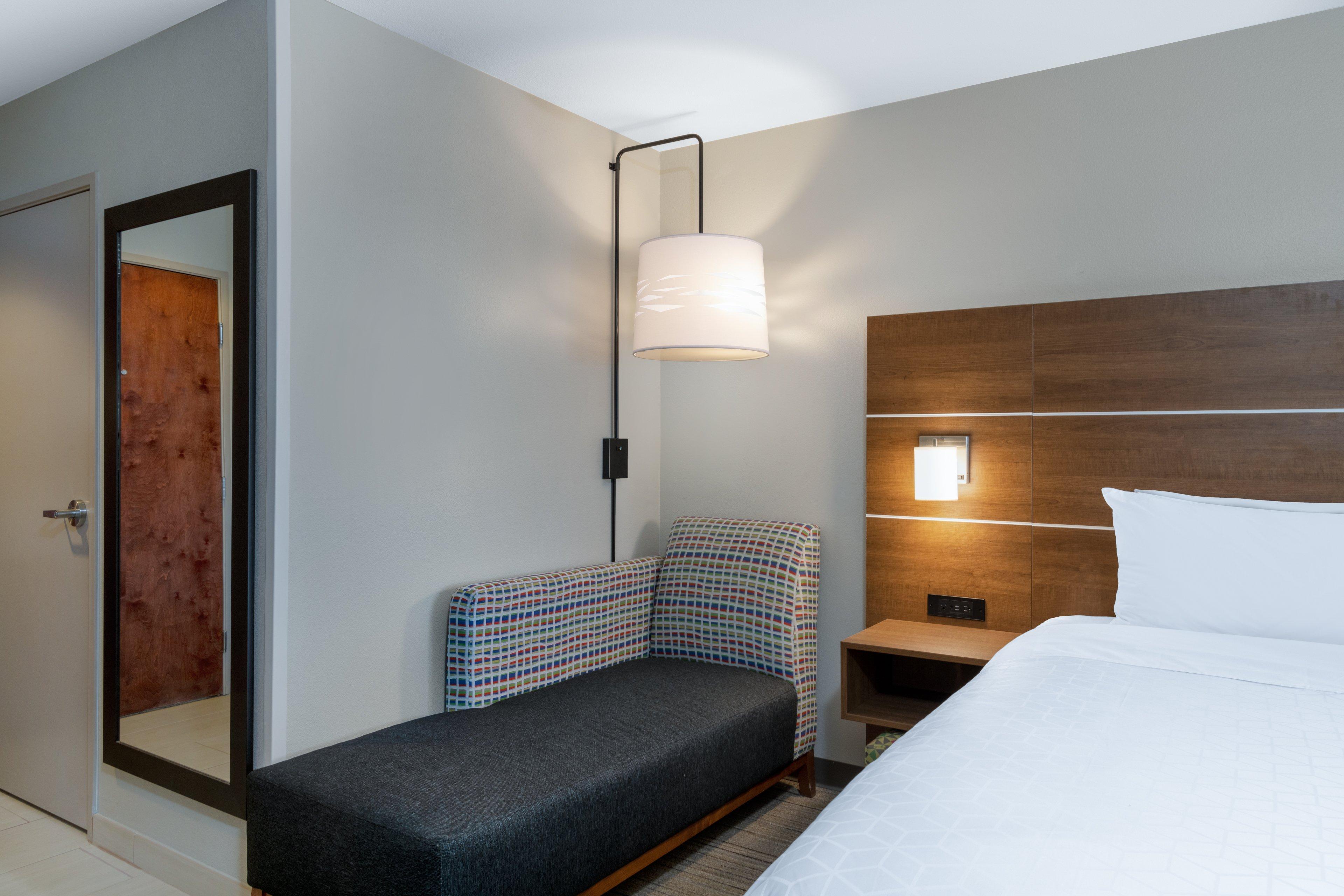 Holiday Inn Express & Suites Colorado Springs-Airport By Ihg Exterior foto