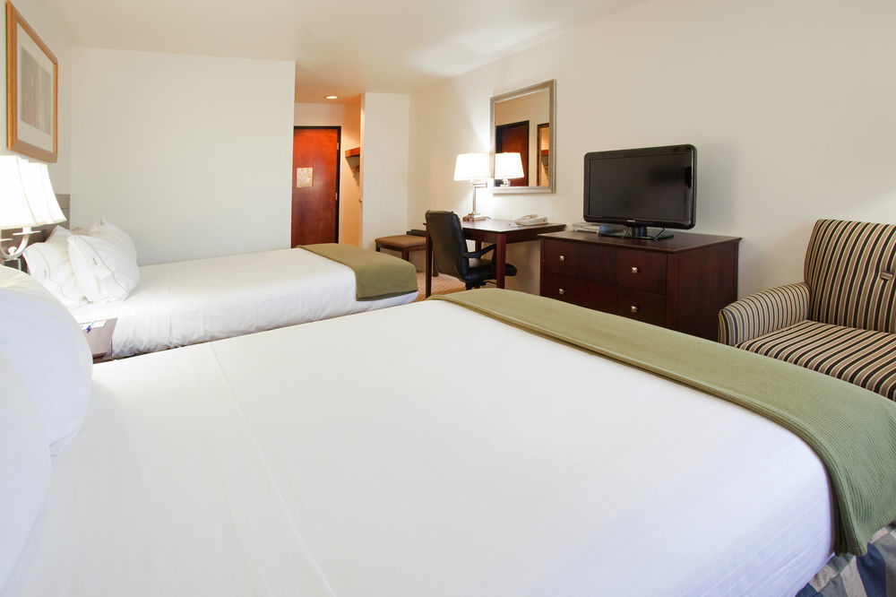 Holiday Inn Express & Suites Colorado Springs-Airport By Ihg Exterior foto